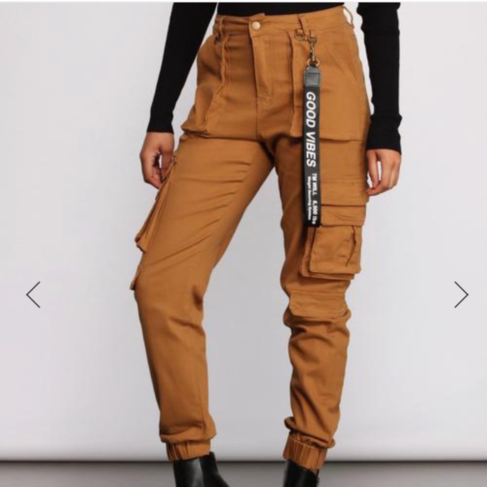 WINDSOR “Major Cutie” Cargo Joggers
